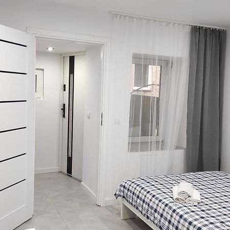 Apartament Krotka Częstochowa Exterior foto