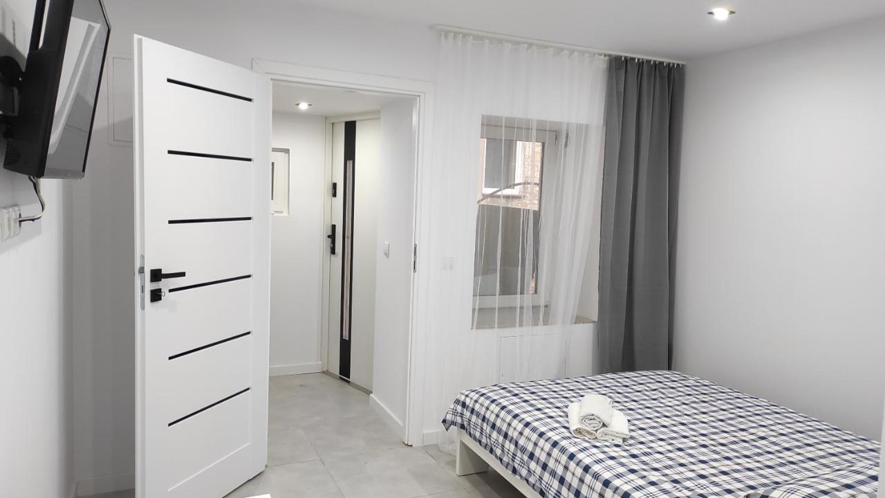 Apartament Krotka Częstochowa Exterior foto